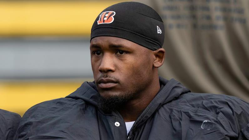 Bengals afastam Tee Higgins em Week 15 contra Ravens por concussão