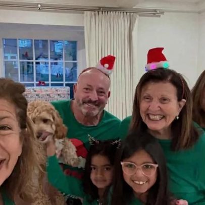 Hoda Kotb celebra Natal com filhas e ex Joel Schiffman, em pijamas combinando