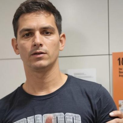 Morto por leoa em jaula; detenção excedeu tempo permitido, diz polícia