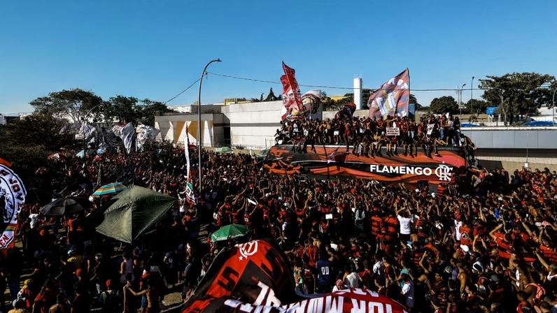Título do Brasileirão coloca Filipe Luís acima de Jorge Jesus na história do Flamengo? Comentaristas da ESPN analisam (2:58)