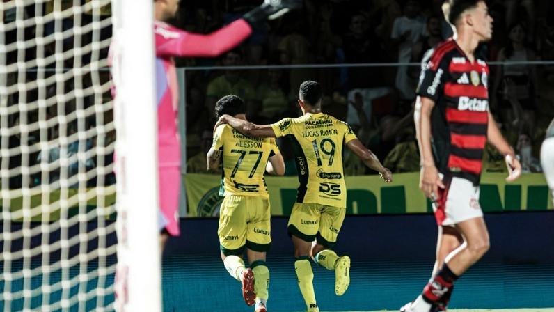 Mirassol empata com Flamengo e encerra Brasileirão com marca de Jorge Jesus