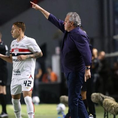 Abel Braga se pronuncia após frase polêmica no Inter