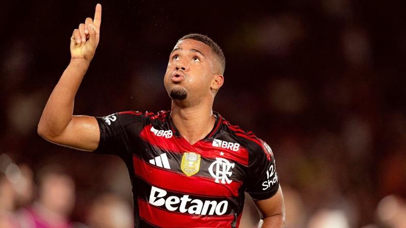 Palmeiras vence Atlético-MG com um a menos, encerra má fase e fica com vice