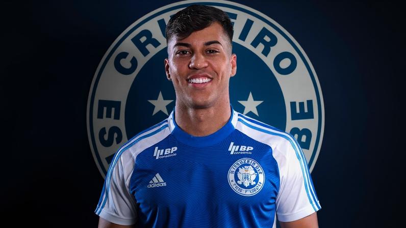 Johnson, do Corinthians, venceu o Prêmio ESPN Bola de Prata como revelação Arte ESPN