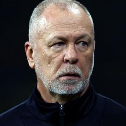 Mano Menezes anuncia saída do Grêmio em mensagem nas redes sociais
