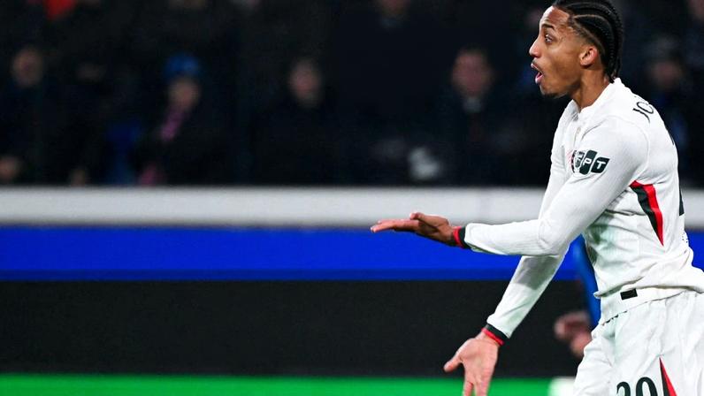 João Pedro marca pela primeira vez na Champions League; VEJA (0:40)