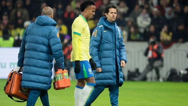 Pode perder a Copa? Militão tenta antecipar volta de lesão e expectativa é que volte em março; ENTENDA (2:42)