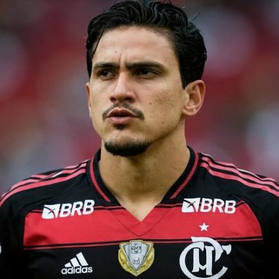 Pedro permanece no banco do Flamengo e ainda não pode atuar contra Cruz Azul
