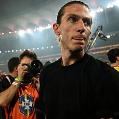 Filipe Luís quer ficar no Flamengo e está renovado, se depender dele