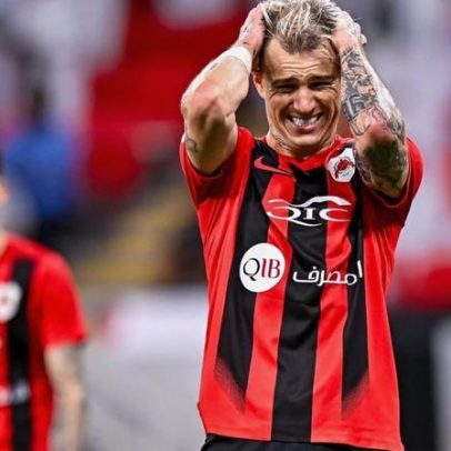 Róger Guedes renova no Qatar e pode defender o país na Copa 2030