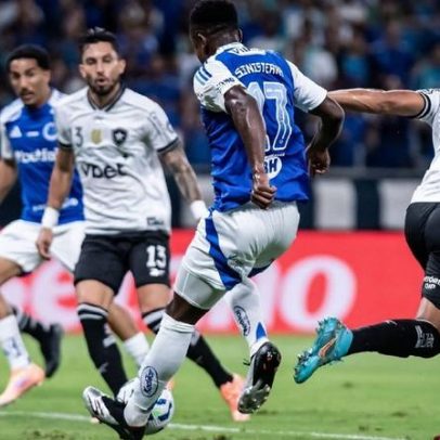 Botafogo busca empate com Cruzeiro nos acréscimos; Palmeiras é vice-campeão