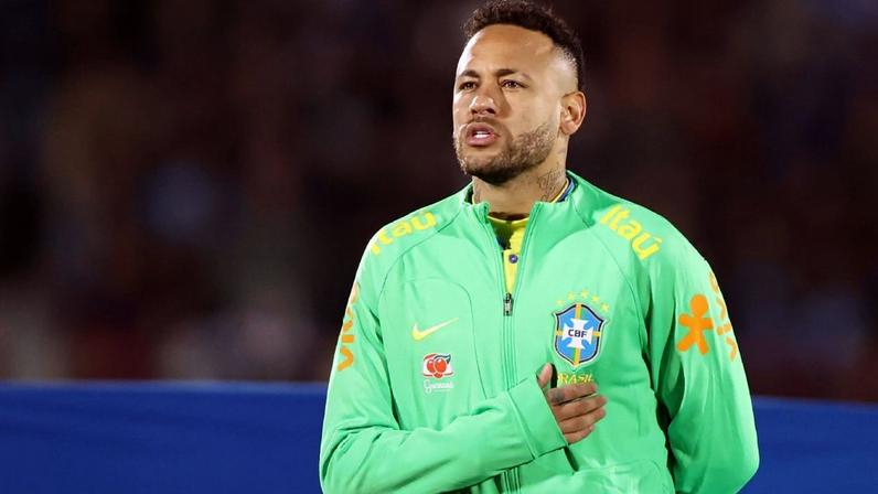 Dunga é direto sobre convocação de Neymar para a Copa do Mundo: 'Se estiver em forma...' (0:51)