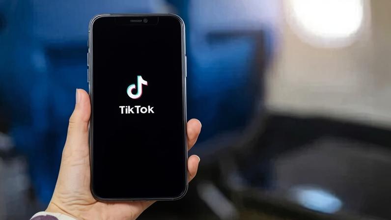 TikTok redefine o e-commerce, desafiando marketplaces tradicionais