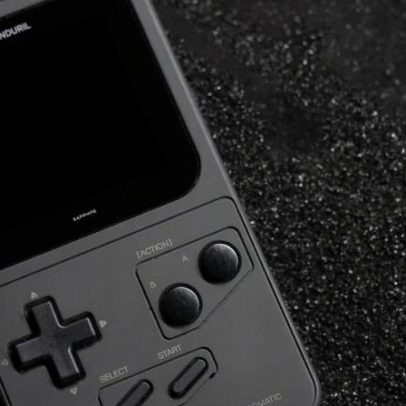 Palmer Luckey vende Game Boy feito do mesmo metal de drones de ataque