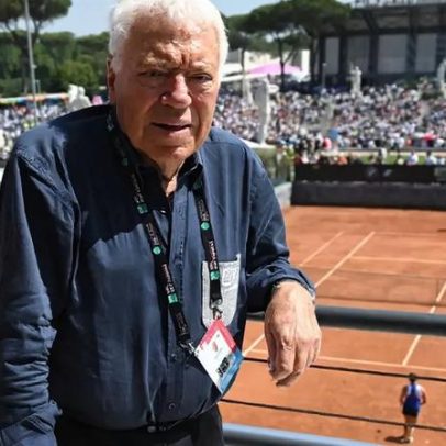 Jogadores de tênis lamentam a morte do italiano Nicola Pietrangeli aos 92 anos