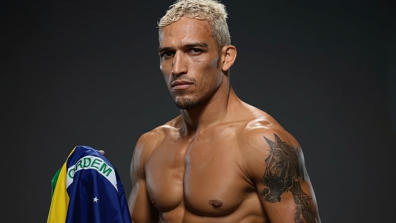 Charles do Bronx antes da disputa de cinturão no UFC 317 (Foto: @charlesdobronxs)