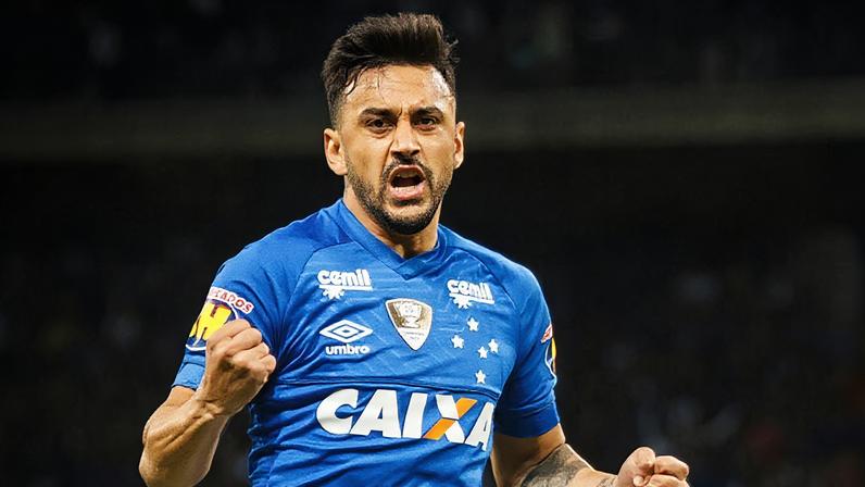 Cruzeiro teve passagem marcante em campo pelo Cruzeiro. Foto: Vinicius Silva/Cruzeiro EC