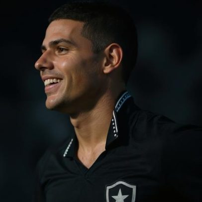 Jogador deixa o Botafogo e é anunciado pelo Juventude