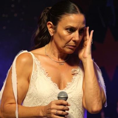Ivete Sangalo se emociona em show após separação