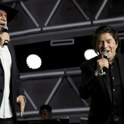 Chitãozinho e Xororó retornam ao palco após morte do irmão em acidente
