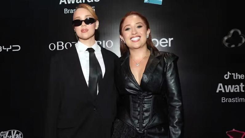 Júlia Ribeiro e Mari Fernandez — Foto: Clayton Felizardo/BrazilNews