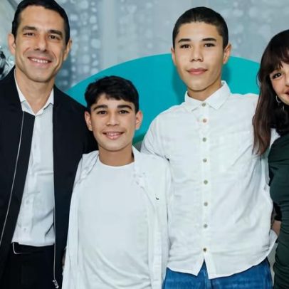 Wanessa Camargo e Ísis Valverde aparecem no mesmo evento