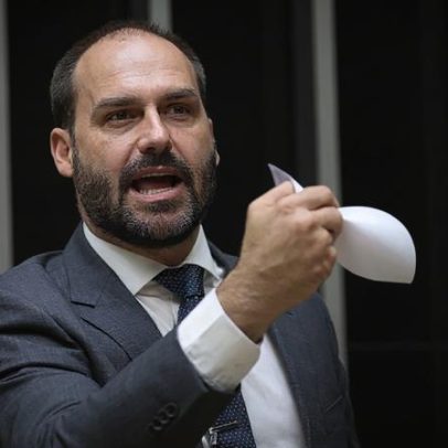 Eduardo Bolsonaro cogita pedir passaporte de apátrida para permanecer nos EUA
