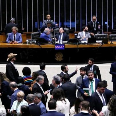 Câmara aprova corte de isenções e libera R$22,5 bi no Orçamento 2026