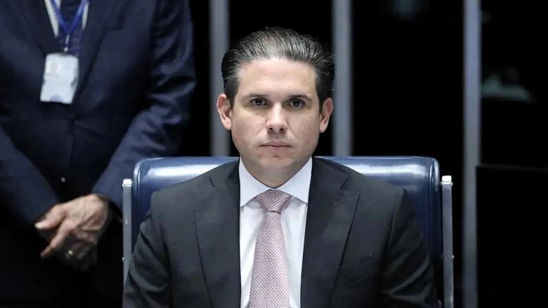 Motta diz que ano terminará com "estabilização" nas relações entre Executivo e Legislativo. (Foto: Kayo Magalhães / Câmara dos Deputados)