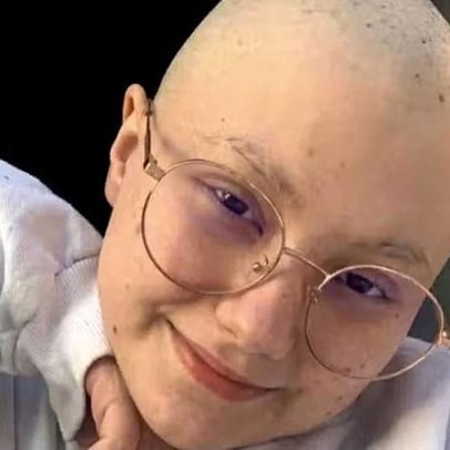 Pai de Isabel Veloso compartilhada oração pela filha internada em estado grave