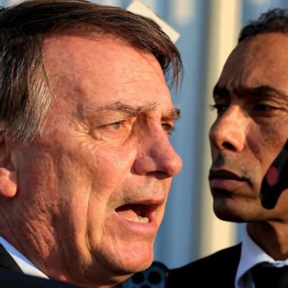 Bolsonaro retorna ao centro cirúrgico para novo procedimento contra soluços