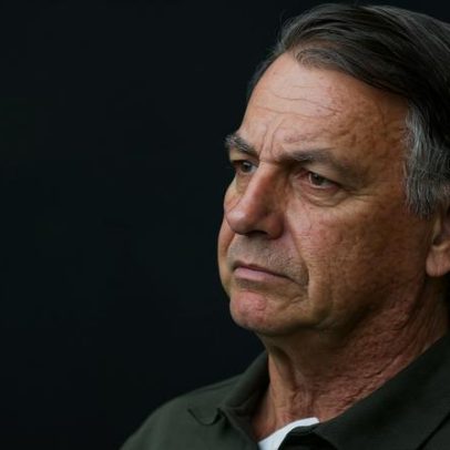 Bolsonaro tem nova crise de soluços estável