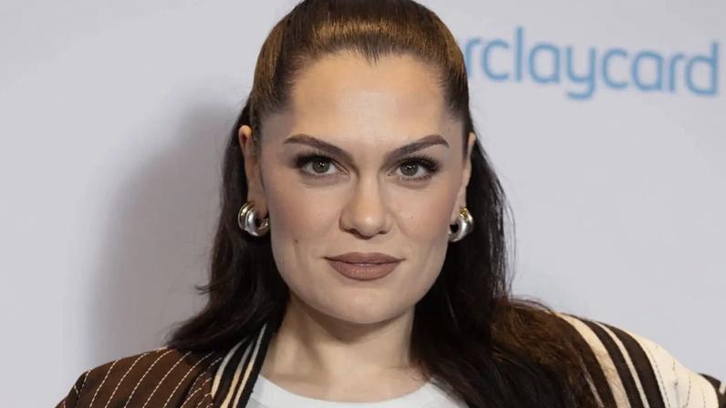 Jessie J faz desabafo em post de Ano Novo sobre câncer de mama
