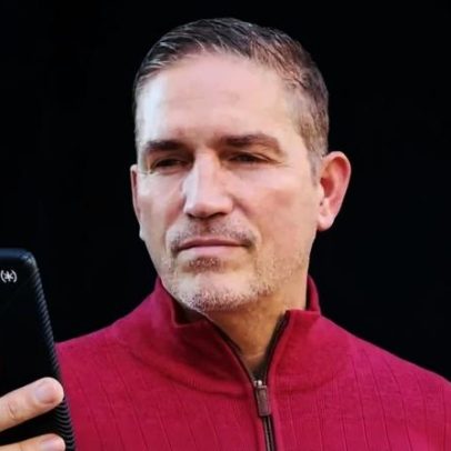 Jim Caviezel será Bolsonaro em filme; quem é o ator