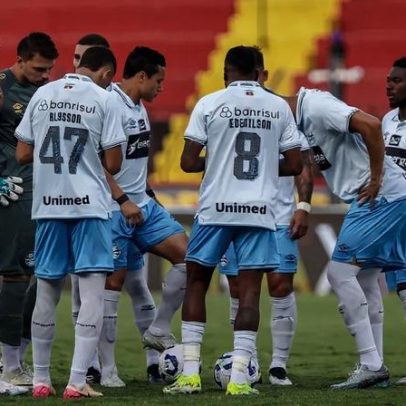 Grêmio paga salários atrasados e busca resolver ban da FIFA
