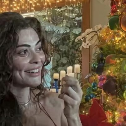 Juliana Paes mostra árvore de Natal e admite ficar sentimental