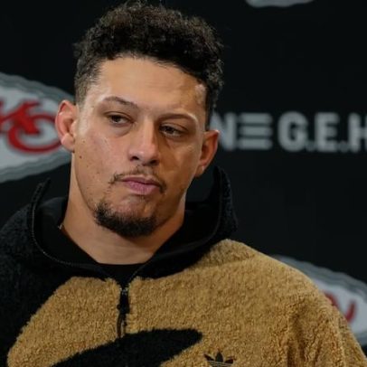 Mahomes promete voltar mais forte após lesão no joelho que encerrou temporada
