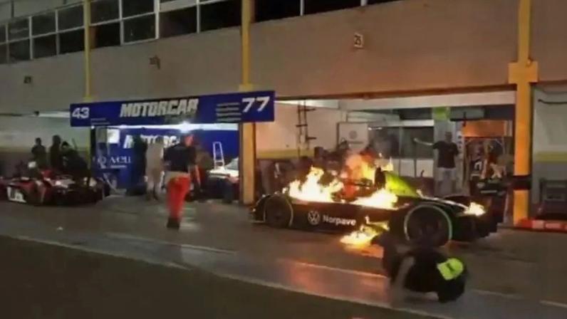 Leandro Totti escapa de carro em chamas (Foto: Reprodução/ X)