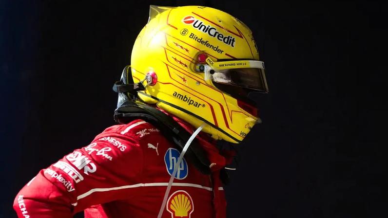 Lewis Hamilton, da Ferrari, no GP dos Estados Unidos pela F1 2025 (Foto: Rudy Carezzevoli/Getty Images/AFP)