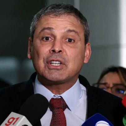 PT acionou STF para cassar mandatos de Zambelli e Ramagem