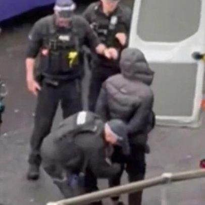 Homem é preso após ataque com gás de pimenta em aeroporto de Londres