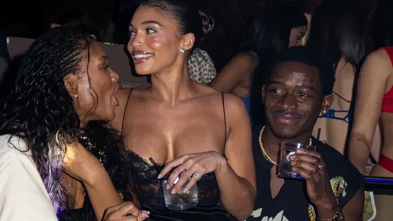 Lori Harvey and Damson Idris had a PDA-filled club night at E11even during Art Basel Miami Beach Friday morning. Getty Images for E11EVEN