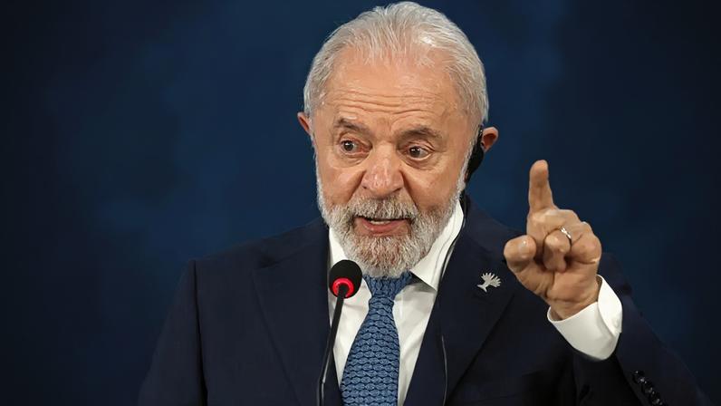 Presidente brasileiro diz ter alertado Trump sobre a infiltração do crime organizado em instituições democráticas. (Foto: Antônio Lacerda/EFE)