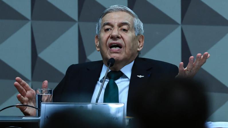 O general da reserva, Algusto Heleno durante depoimento a CPMI no Congresso Nacional. (Foto: Lula Marques / Agência Brasil)