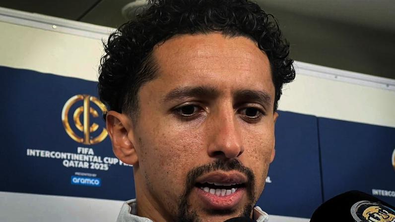 Marquinhos na zona mista após treino do PSG antes de enfrentar o Flamengo na Copa Intercontinental — Foto: Letícia Marques