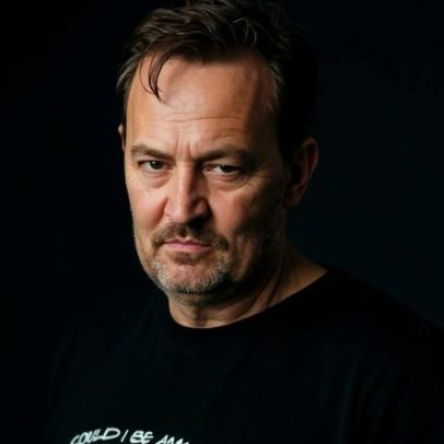 Médico que forneceu cetamina a Matthew Perry é condenado à prisão