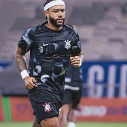 Memphis Depay marca gol em Cruzeiro x Corinthians