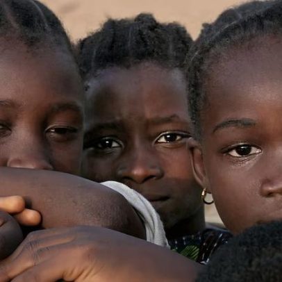 Crianças sequestradas são resgatadas na Nigéria