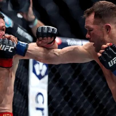 Merab Dvalishvili é dominado por rival russo e perde cinturão no UFC