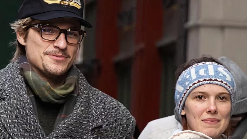 Millie Bobby Brown e Jake Bongiovi em passeio com a filha — Foto: The Grosby Group